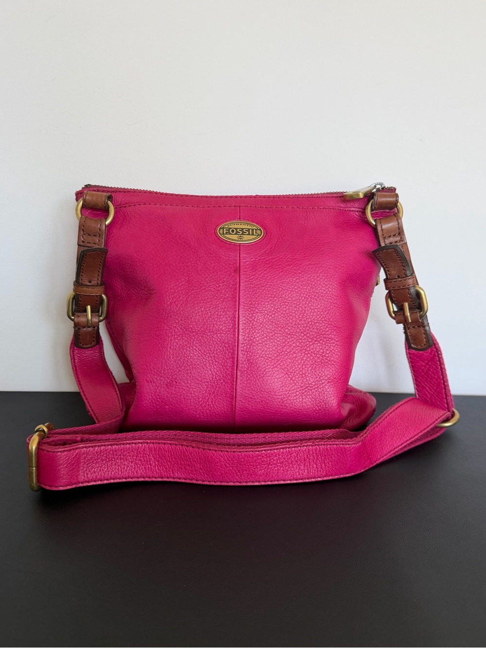 Fossil Vintage Pink Leather Crossbody Bag Brass Hardware Multi Zip